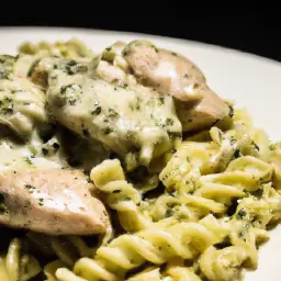Teaser Image: Chicken Alfredo Pasta